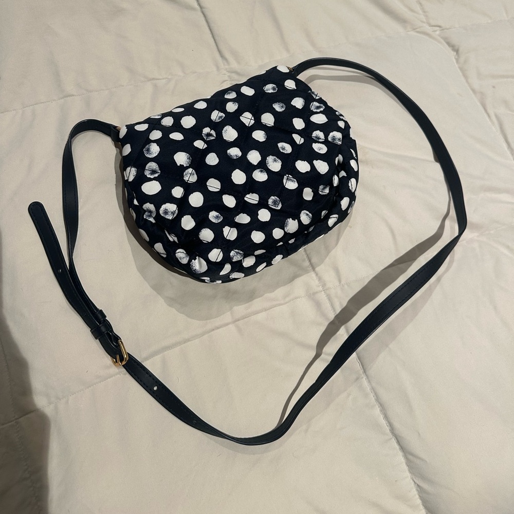 Marc by Marc Jacob’s Crossbody Handbag in Black & White Print w/ 2 Compartments - Picture 4 of 5
